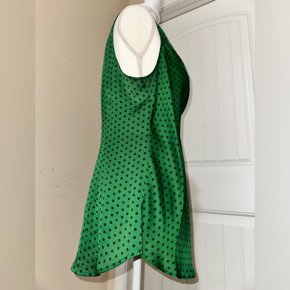 Dalia Collection Green with black polka dots sleeveless drop neck blouse - Picture 5 of 7